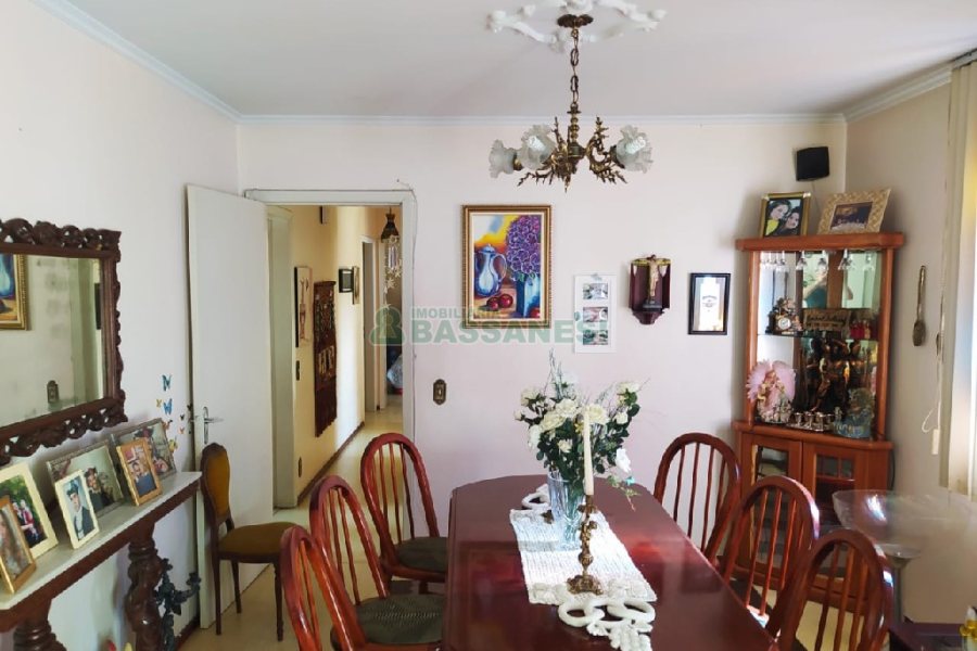 Apartamento com 128m², 3 dormitórios, 1 vaga, no bairro São Pelegrino em Caxias do Sul para Comprar