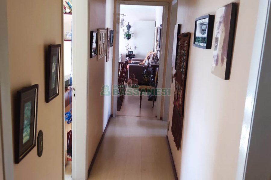 Apartamento com 128m², 3 dormitórios, 1 vaga, no bairro São Pelegrino em Caxias do Sul para Comprar