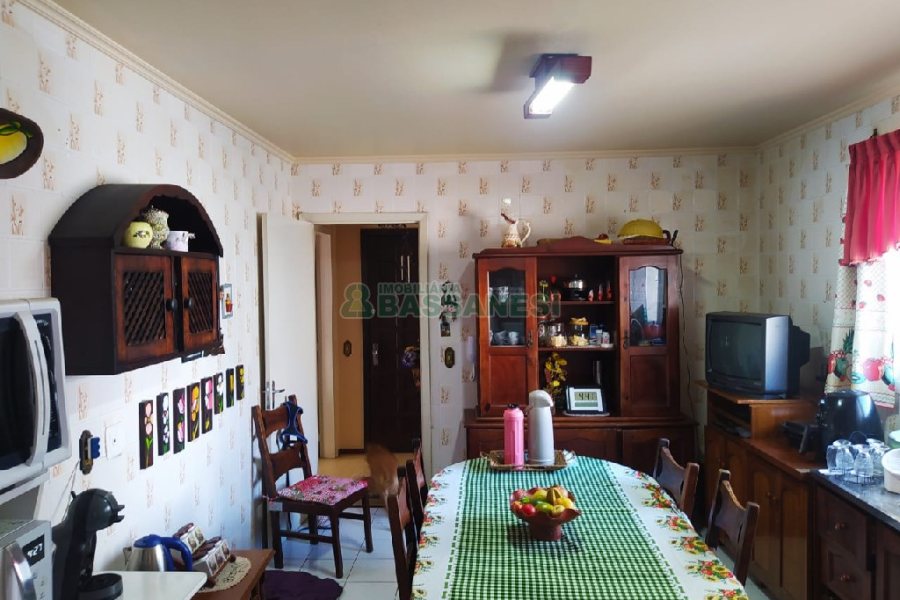 Apartamento com 128m², 3 dormitórios, 1 vaga, no bairro São Pelegrino em Caxias do Sul para Comprar