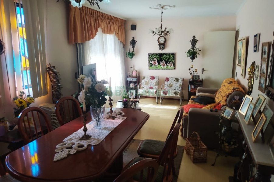 Apartamento com 128m², 3 dormitórios, 1 vaga, no bairro São Pelegrino em Caxias do Sul para Comprar