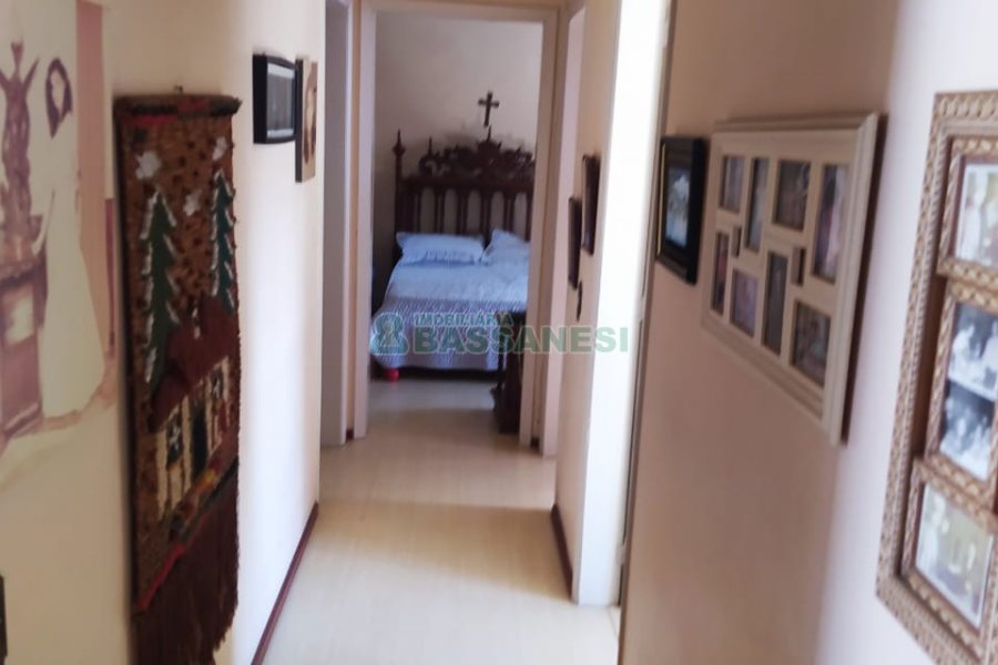 Apartamento com 128m², 3 dormitórios, 1 vaga, no bairro São Pelegrino em Caxias do Sul para Comprar