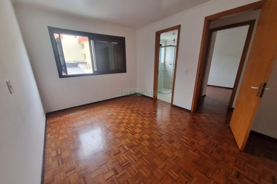 Apartamento com 90m², 3 dormitórios, 1 vaga, no bairro Medianeira em Caxias do Sul para Alugar