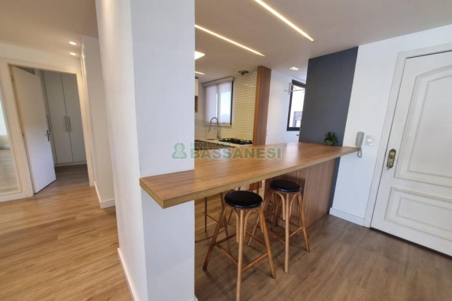 Apartamento com 126m², 3 dormitórios, 2 vagas, no bairro São Pelegrino em Caxias do Sul para Alugar ou Comprar