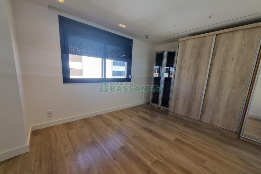 Apartamento com 126m², 3 dormitórios, 2 vagas, no bairro São Pelegrino em Caxias do Sul para Alugar ou Comprar