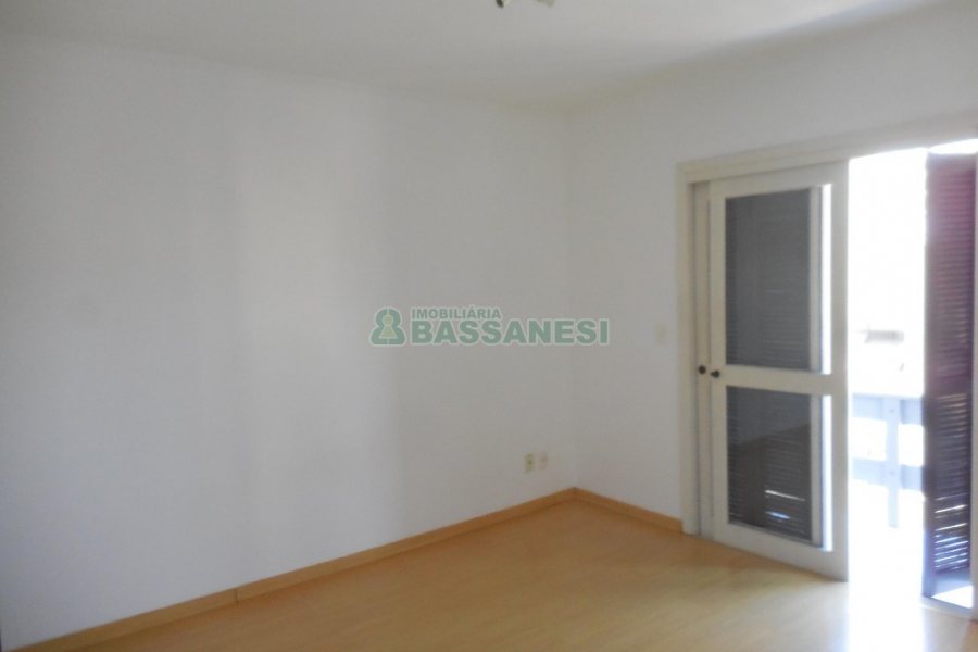 Apartamento com 90m², 2 dormitórios, 1 vaga, no bairro Sanvitto em Caxias do Sul para Comprar