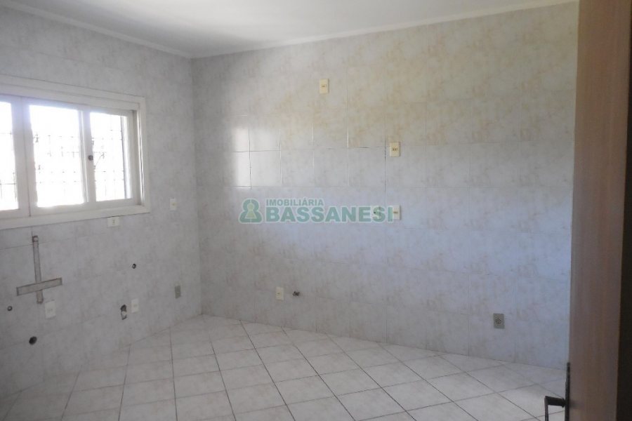 Apartamento com 90m², 2 dormitórios, 1 vaga, no bairro Sanvitto em Caxias do Sul para Comprar
