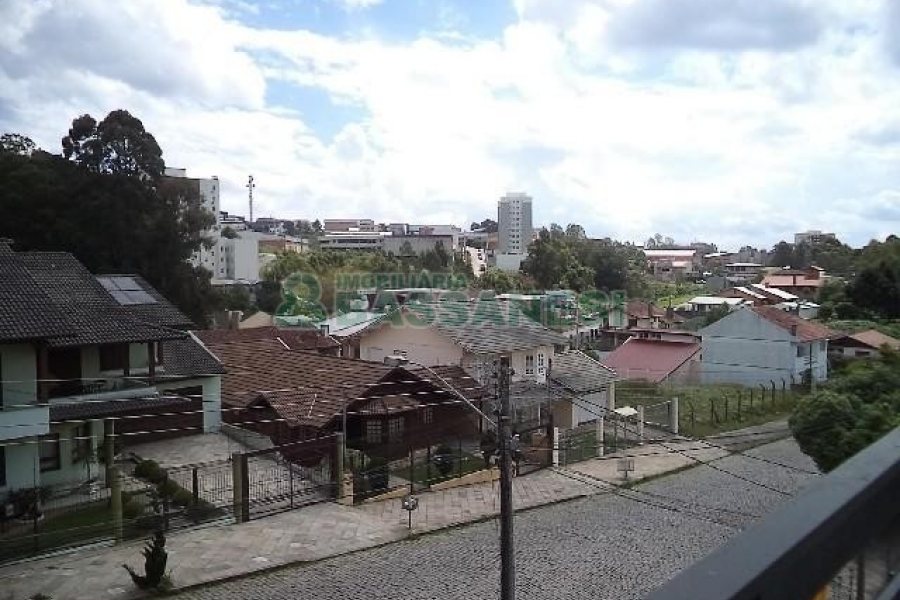 Apartamento com 90m², 2 dormitórios, 1 vaga, no bairro Sanvitto em Caxias do Sul para Comprar