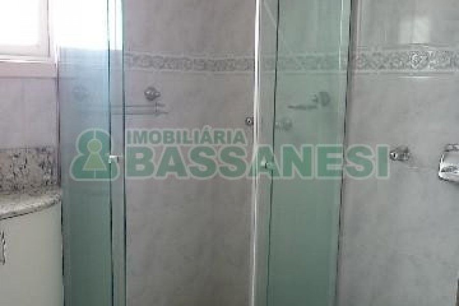 Apartamento com 90m², 2 dormitórios, 1 vaga, no bairro Sanvitto em Caxias do Sul para Comprar