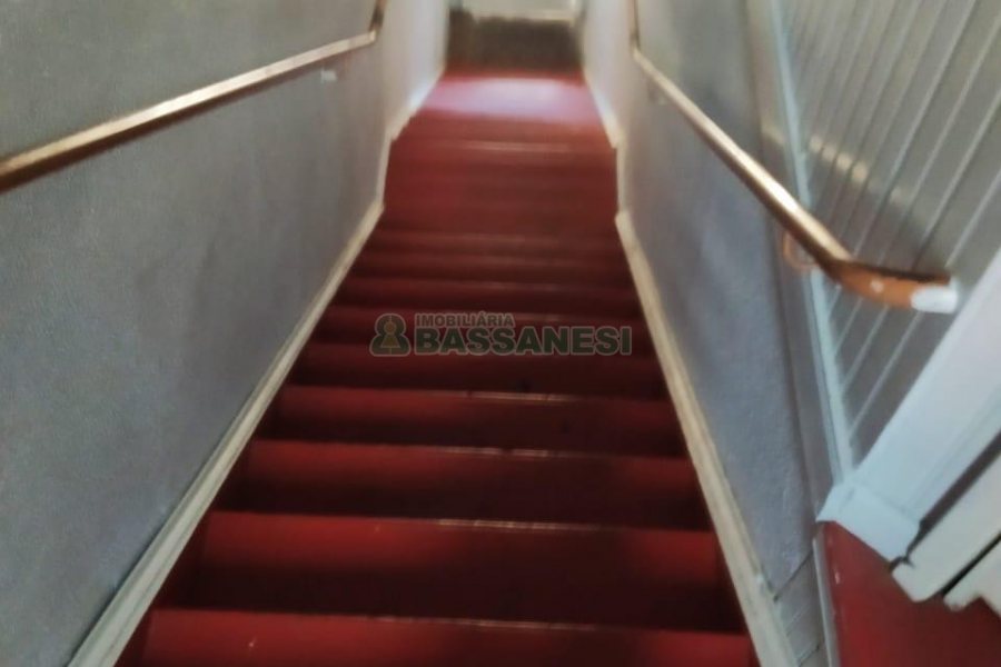 Apartamento com 135m², 3 dormitórios, no bairro Centro em Caxias do Sul para Alugar