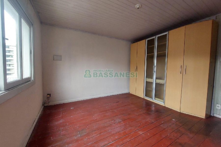 Apartamento com 135m², 3 dormitórios, no bairro Centro em Caxias do Sul para Alugar