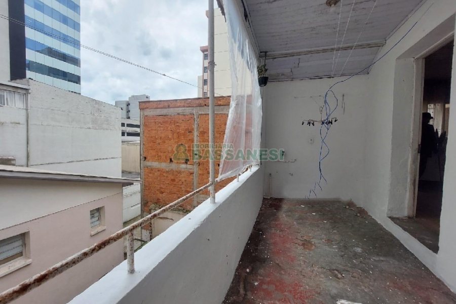 Apartamento com 135m², 3 dormitórios, no bairro Centro em Caxias do Sul para Alugar