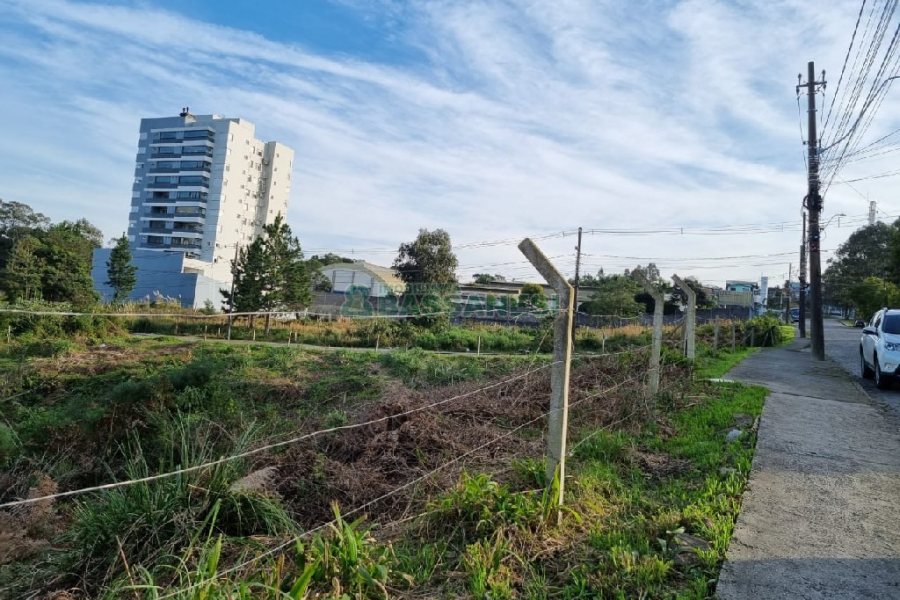 Terreno, no bairro Vila Horn em Caxias do Sul para Comprar