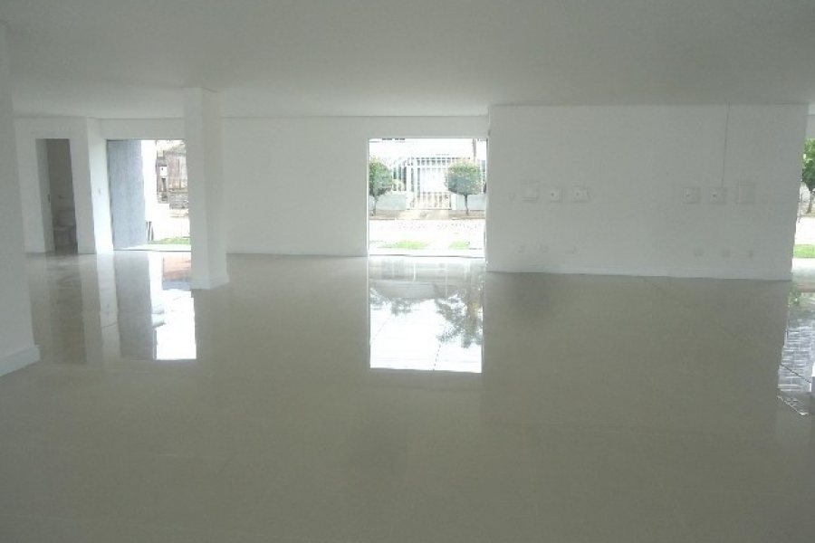 Loja com 610m², no bairro Universitário em Caxias do Sul para Alugar