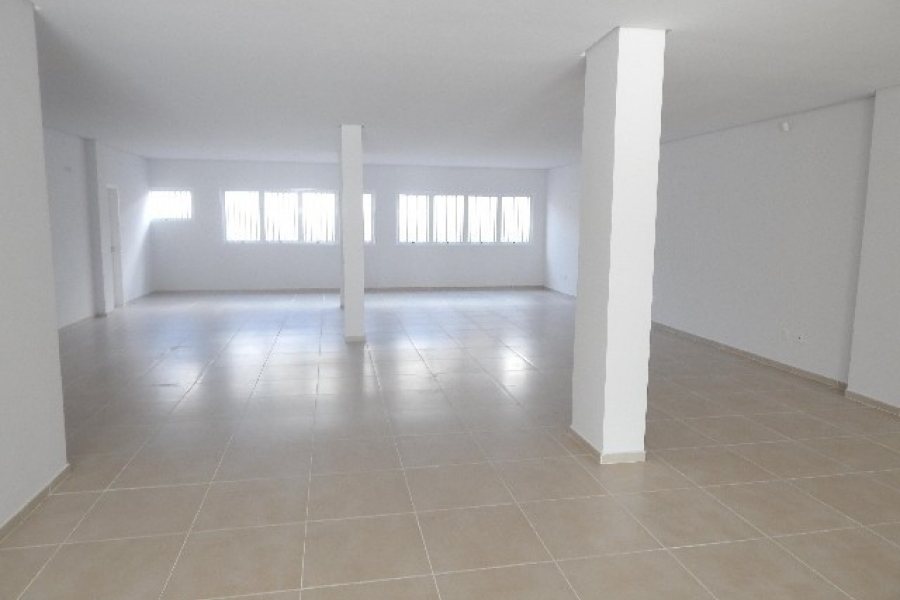 Loja com 198m², 2 vagas, no bairro Villagio Iguatemi em Caxias do Sul para Alugar