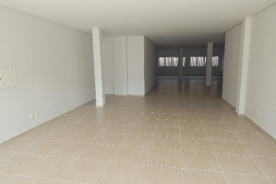 Loja com 198m², 2 vagas, no bairro Villagio Iguatemi em Caxias do Sul para Alugar