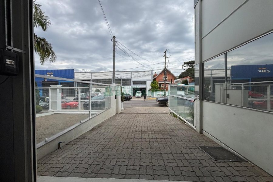 Pavilhão com 500m², no bairro Mariland em Caxias do Sul para Alugar