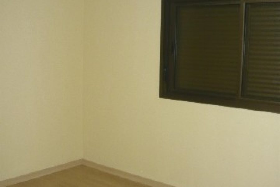 Apartamento com 119m², 3 dormitórios, 2 vagas, no bairro Madureira em Caxias do Sul para Comprar