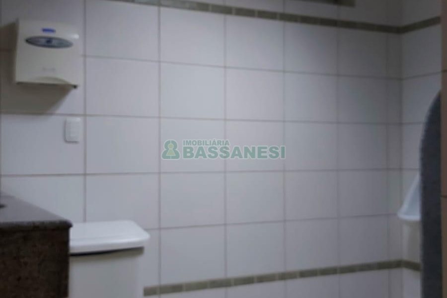 Pavilhão com 640m², no bairro Santa Catarina em Caxias do Sul para Alugar