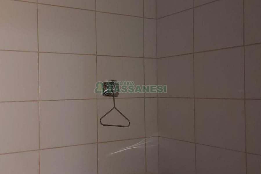 Pavilhão com 640m², no bairro Santa Catarina em Caxias do Sul para Alugar