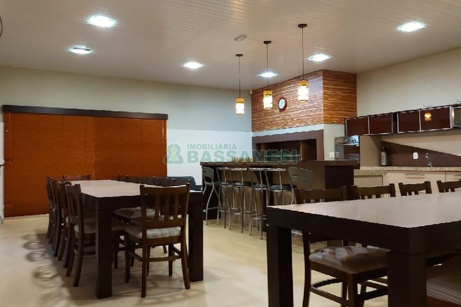 Pavilhão com 640m², no bairro Santa Catarina em Caxias do Sul para Alugar