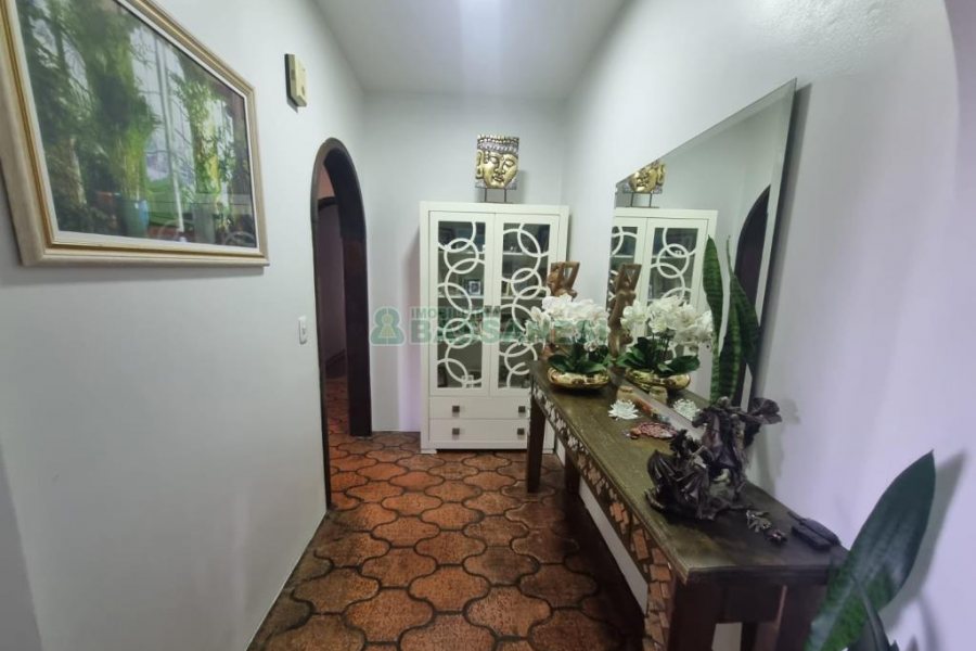 Apartamento com 112m², 3 dormitórios, 1 vaga, no bairro Centro em Caxias do Sul para Comprar