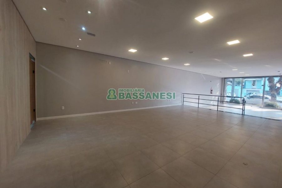 Loja com 130m², no bairro Centro em Caxias do Sul para Alugar
