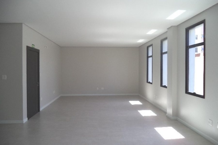 Loja com 130m², no bairro Centro em Caxias do Sul para Alugar