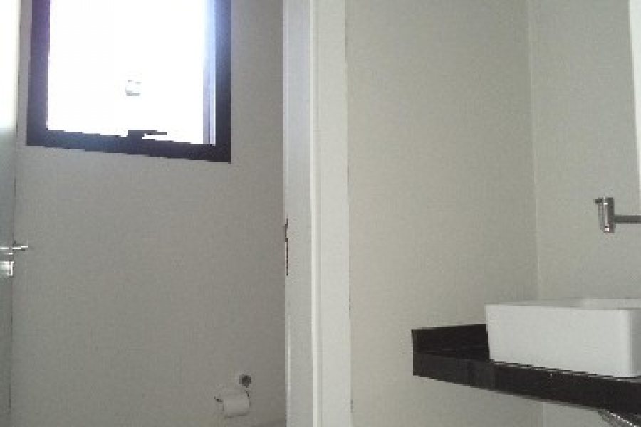 Loja com 130m², no bairro Centro em Caxias do Sul para Alugar