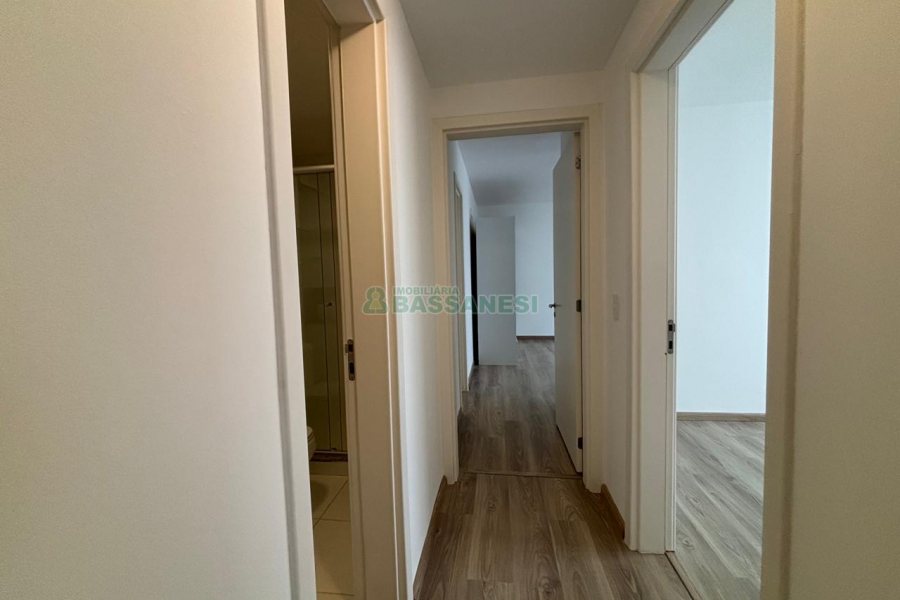 Apartamento com 112m², 3 dormitórios, 2 vagas, no bairro Cristo Redentor em Caxias do Sul para Alugar