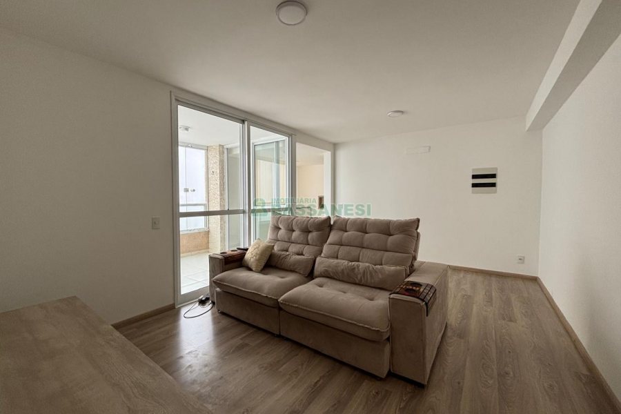 Apartamento com 112m², 3 dormitórios, 2 vagas, no bairro Cristo Redentor em Caxias do Sul para Alugar