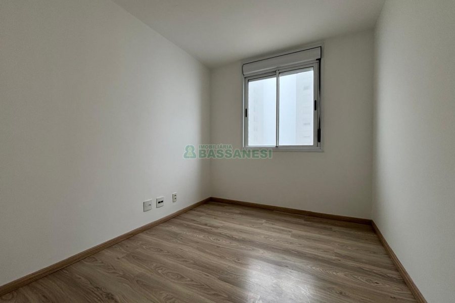 Apartamento com 112m², 3 dormitórios, 2 vagas, no bairro Cristo Redentor em Caxias do Sul para Alugar