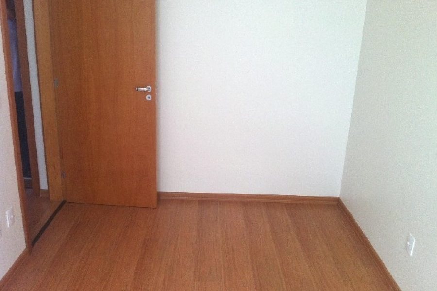 Apartamento com 62m², 2 dormitórios, 1 vaga, no bairro Petrópolis em Caxias do Sul para Comprar