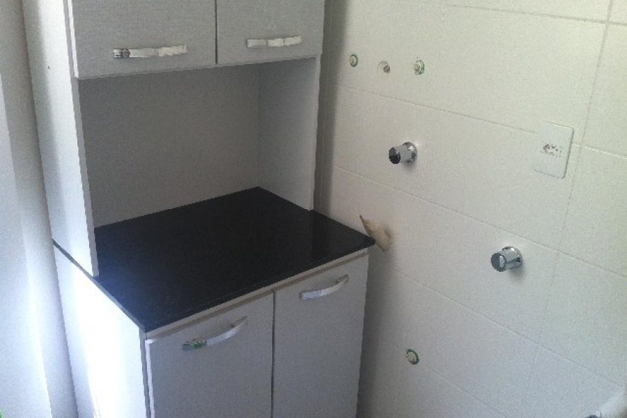 Apartamento com 62m², 2 dormitórios, 1 vaga, no bairro Petrópolis em Caxias do Sul para Comprar