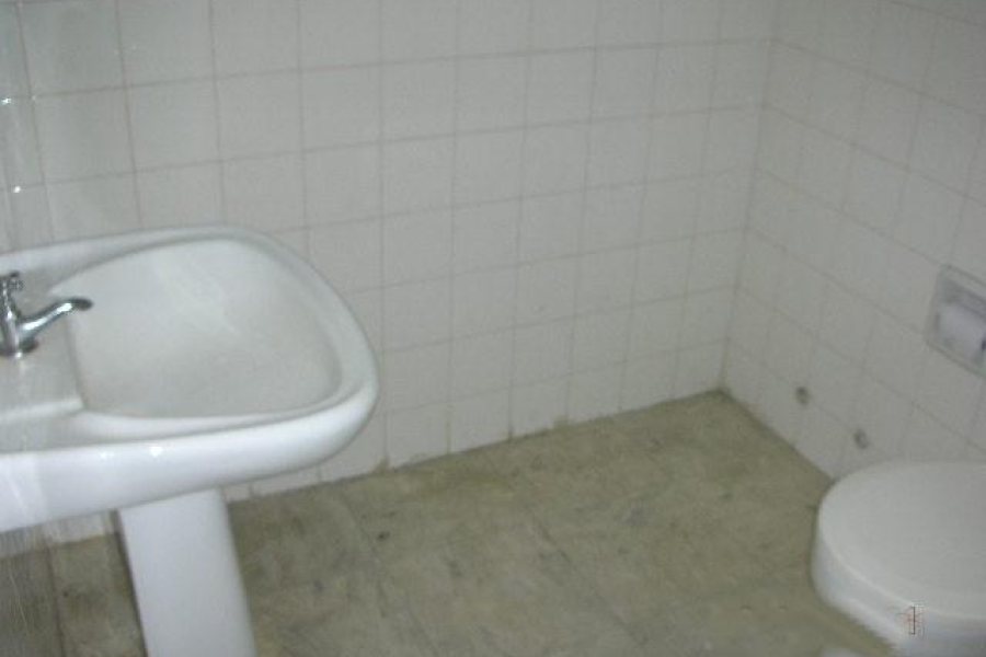 Sala com 24m², no bairro Centro em Caxias do Sul para Alugar