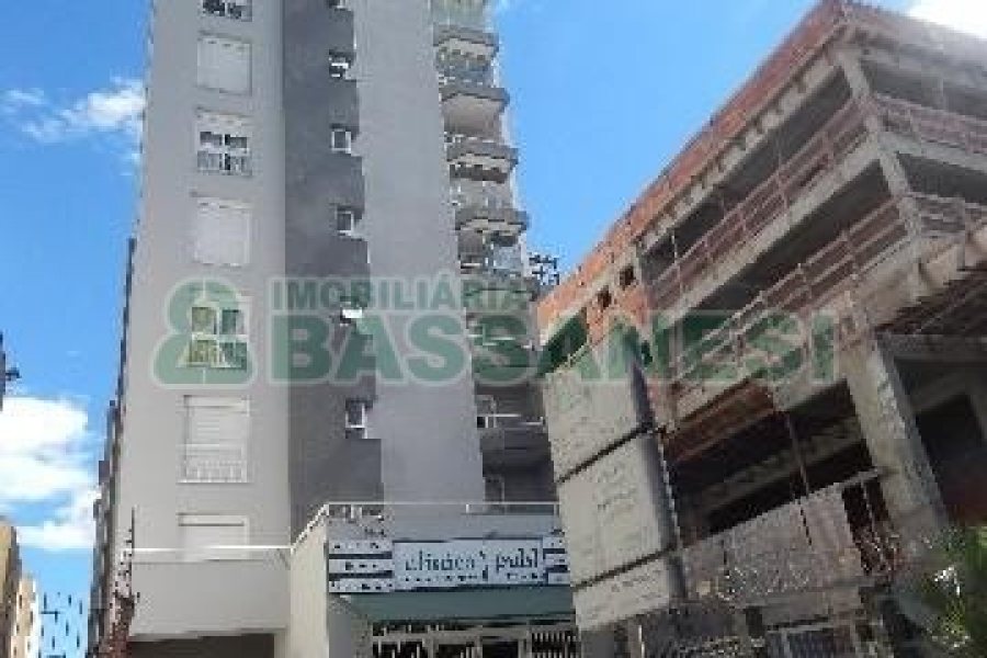 Apartamento com 95m², 3 dormitórios, 1 vaga, no bairro Lourdes em Caxias do Sul para Alugar