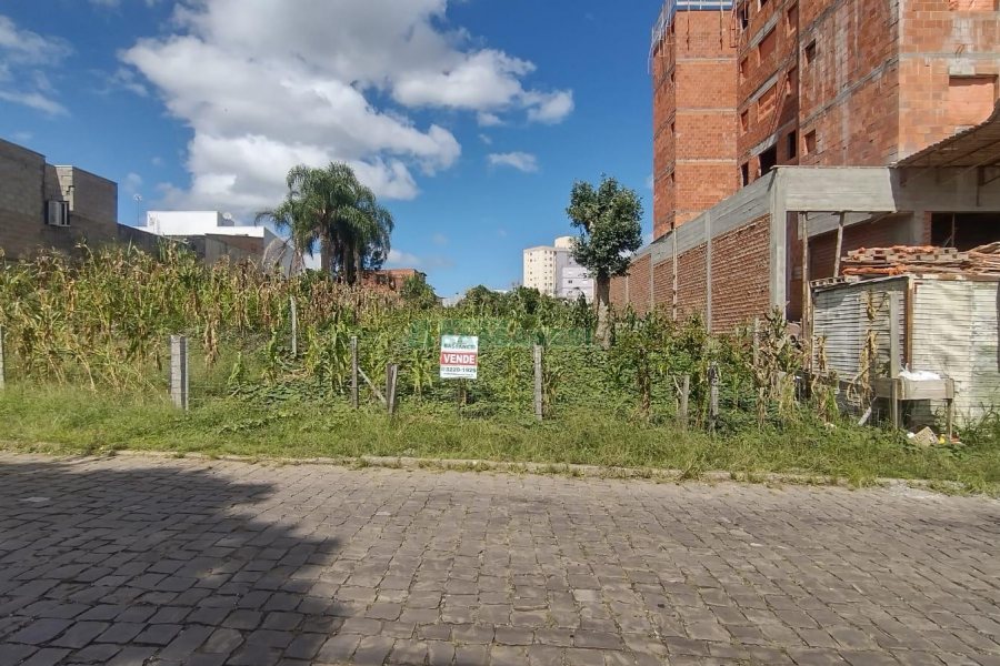 Terreno, no bairro Morada dos Alpes em Caxias do Sul para Comprar