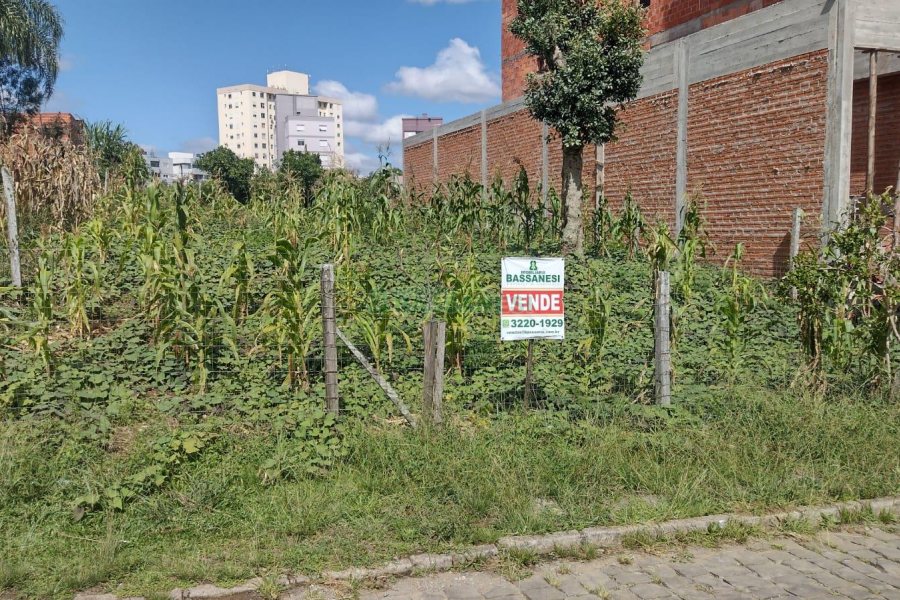 Terreno, no bairro Morada dos Alpes em Caxias do Sul para Comprar