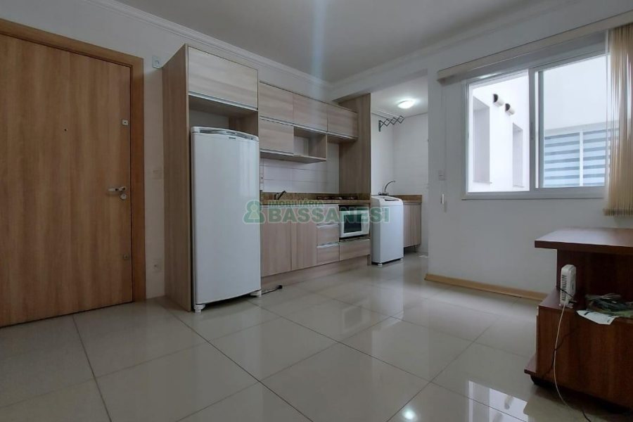 Apto Mobiliado com 37m², 1 dormitório, 1 vaga, no bairro Petrópolis em Caxias do Sul para Comprar