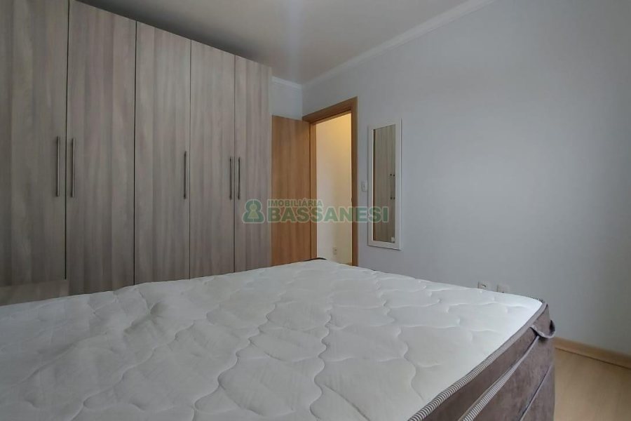 Apto Mobiliado com 37m², 1 dormitório, 1 vaga, no bairro Petrópolis em Caxias do Sul para Comprar