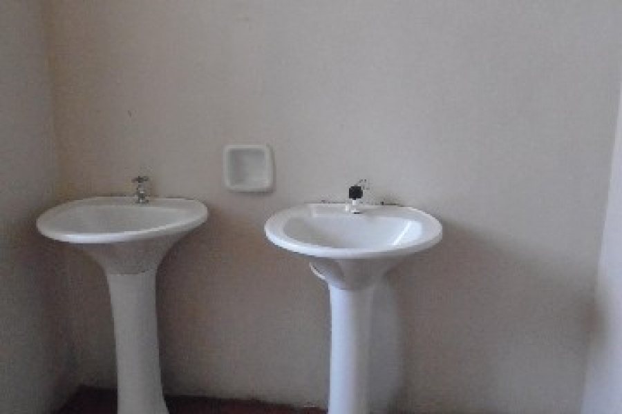 Pavilhão com 700m², no bairro São José em Caxias do Sul para Alugar