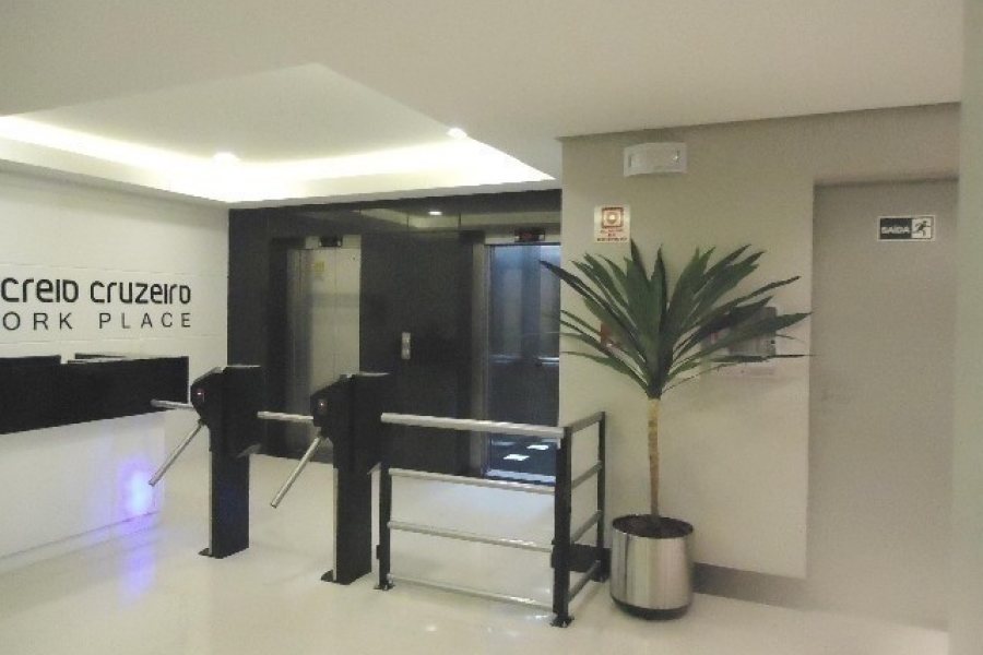 Sala com 58m², 1 vaga, no bairro Pio X em Caxias do Sul para Comprar