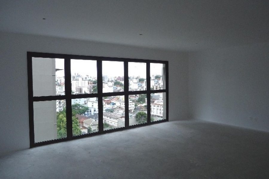 Sala com 58m², 1 vaga, no bairro Pio X em Caxias do Sul para Comprar