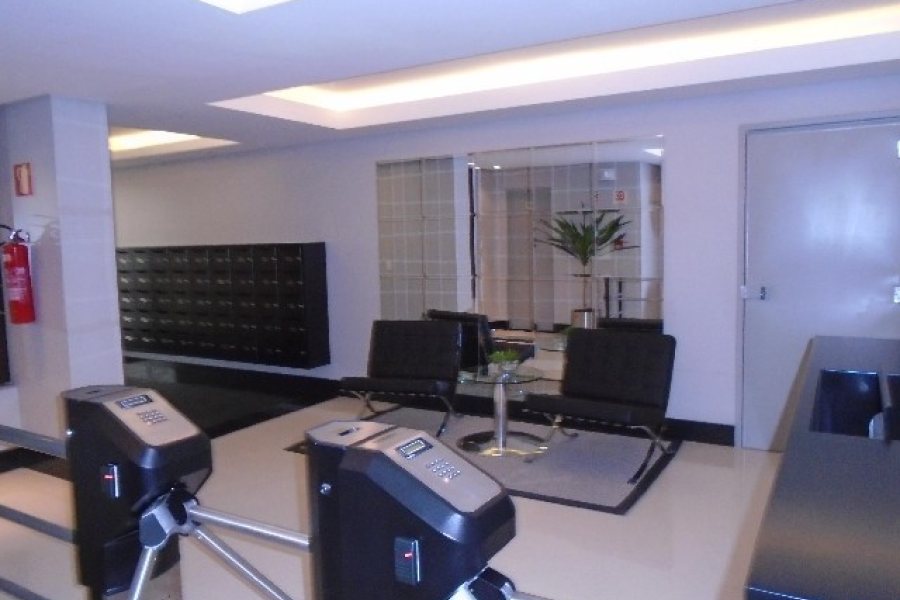 Sala com 42m², 1 vaga, no bairro Pio X em Caxias do Sul para Comprar