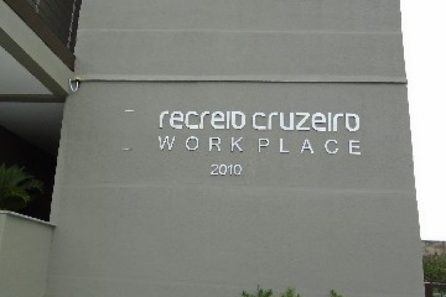 Sala com 42m², 1 vaga, no bairro Pio X em Caxias do Sul para Comprar