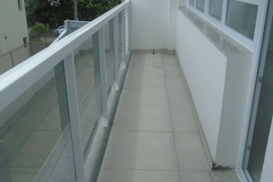 Loja com 180m², 2 vagas, no bairro Jardim América em Caxias do Sul para Comprar