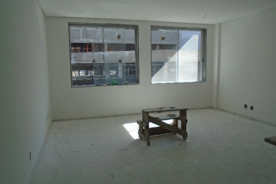 Loja com 252m², no bairro São Pelegrino em Caxias do Sul para Alugar