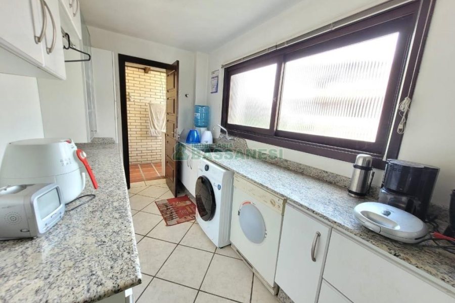 Apartamento com 144m², 3 dormitórios, 2 vagas, no bairro Panazzolo em Caxias do Sul para Alugar