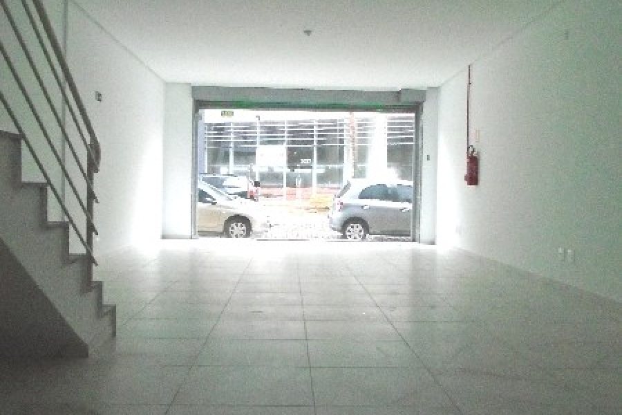Loja com 220m², no bairro São Pelegrino em Caxias do Sul para Alugar