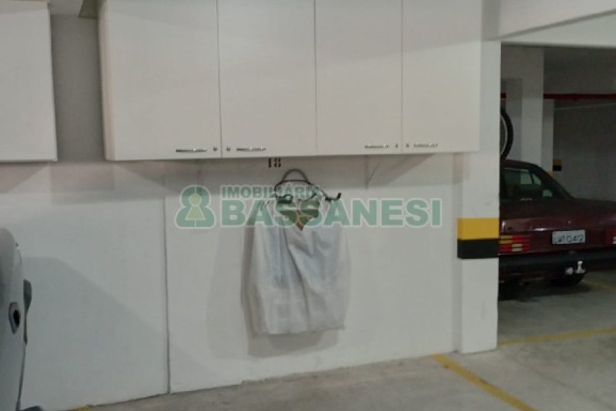 Apartamento com 49m², 2 dormitórios, 1 vaga, no bairro Vinhedos em Caxias do Sul para Comprar