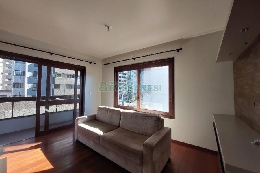 Apto Mobiliado com 112m², 4 dormitórios, 2 vagas, no bairro Lourdes em Caxias do Sul para Alugar